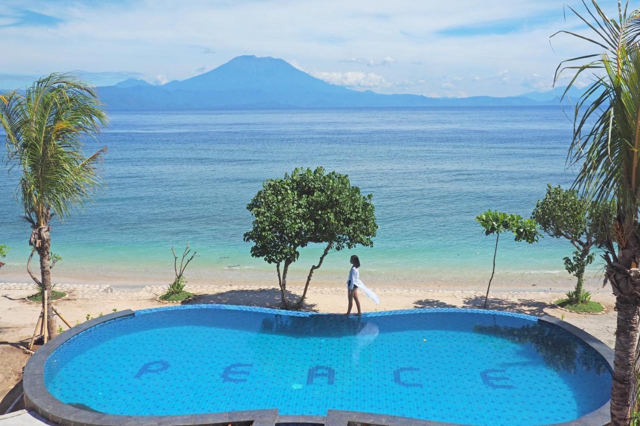 Blue Harbor Beachfront Villas & Resto Ped エクステリア 写真