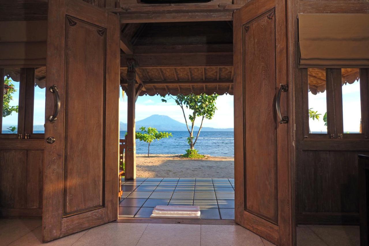 Blue Harbor Beachfront Villas & Resto Ped エクステリア 写真